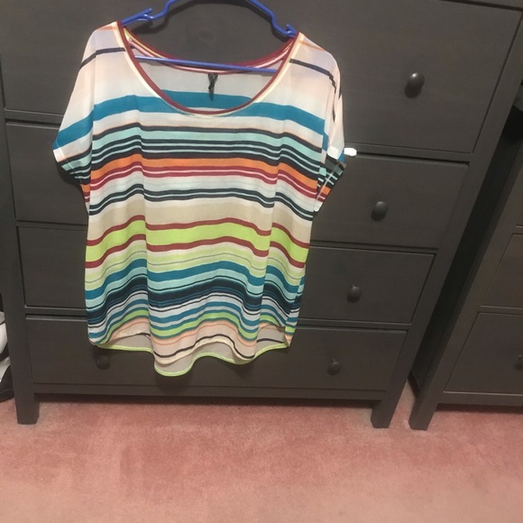 Plus size multi color horizontal sheet shirt - Picture 2 of 4